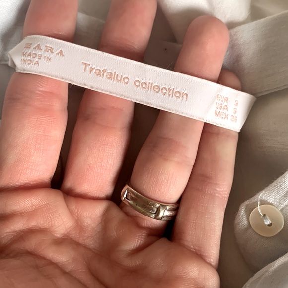 Stitched detail Zara top! - Picture 3 of 5